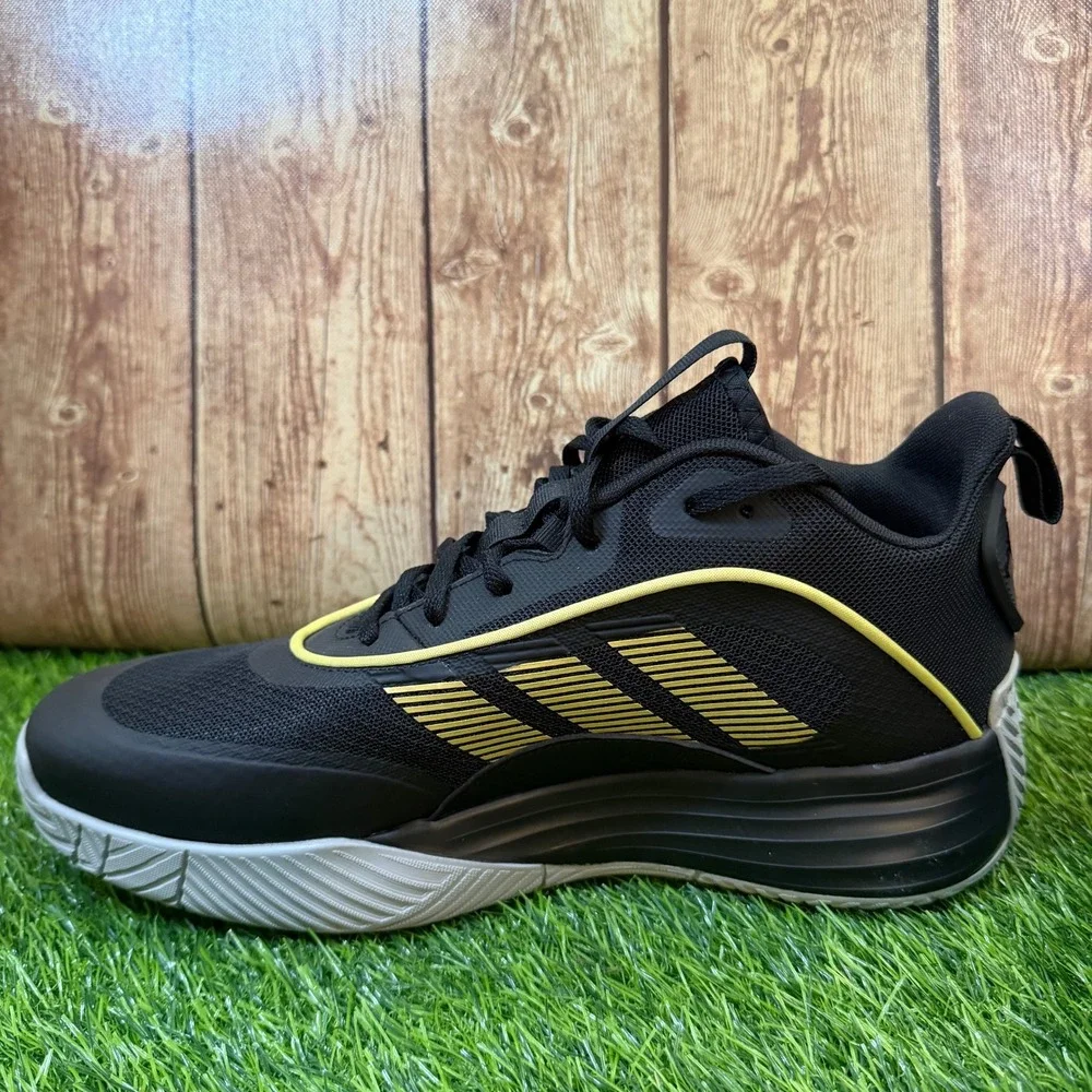 Adidas Ownthegame 3.0 Basketball Shoes Mens size 10.5 Black Gold Sneakers
